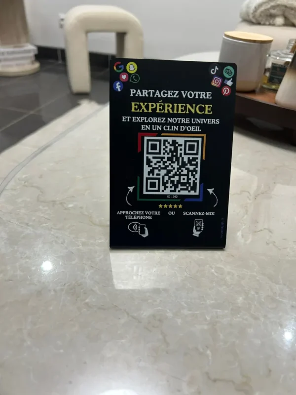 Présentoir NFC ScanUpp avis Google et réseaux sociaux
